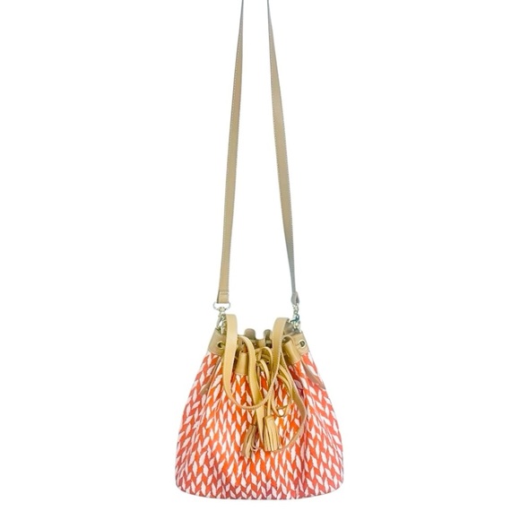 McLaughlin Orange and White Geometric Shoulder Bag with Drawstring - Picture 3 of 7